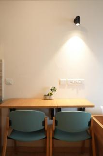 Tranquil Studio Near Airport- Kitchenette, WiFi, SmartTV - 8
