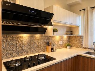Premium Loft 1 BHK with View & Balcony & Parking in Phase 7 - 6