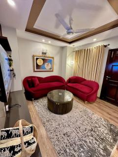 The Skyline Retreat 2BHK Deluxe Suite E-11 - 8