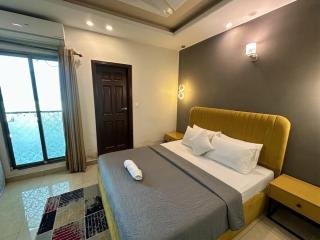 The Skyline Retreat 2BHK Deluxe Suite E-11 - 2