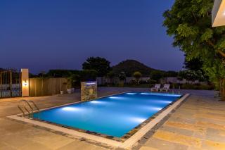 ELIVAAS Signature The Shyam Estate 8-BHK Villa with Private Pool, Kids' Pool, Landscaped Lawns & Aravalli Hill-View Balconies - 7