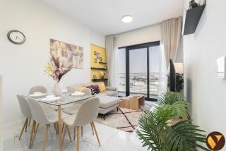 Vogue Vacation Homes, Alexis Tower Jabal Ali Walkable to Metro Station, near Expo City Dubai, One Bedroom Apartment with Balcony, Pool and Vibrant Community View, Access to all Amenities - 9