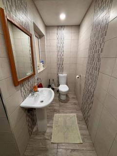 Sliema Seafront Steps Away with Air condition and Self Checkin - 9