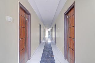 Hotel O SV Grand - 9