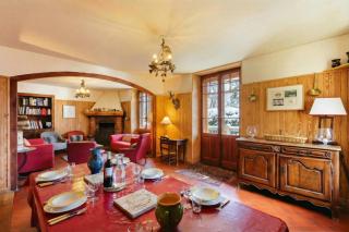 Grand Chalet des Moussoux 6BR: Terrace, Garden, Views, Sleeps 10 - Happy Rentals - 8