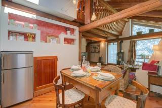 Romito Lodge Apartment Mountain Retreat - Happy Rentals - 9