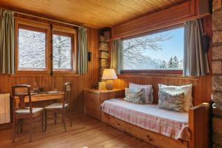 Petit Chalet Des Moussoux in Chamonix | Mont Blanc View & Garden - Happy Rentals - 9