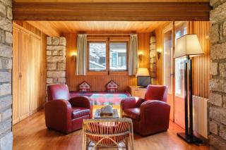 Petit Chalet Des Moussoux in Chamonix | Mont Blanc View & Garden - Happy Rentals - 3