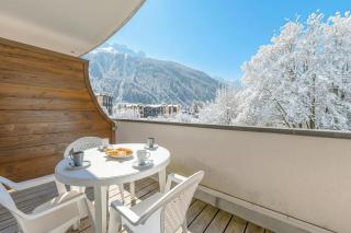 Le Cristal MB6 View, Pool, Private Sauna, Parking & WiFi - Happy Rentals - 0