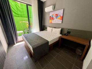 Wolf Of The City Hotel & Spa - 8