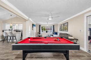NEW Heated Salt Pool & Spa on Waterfront Canal - 5