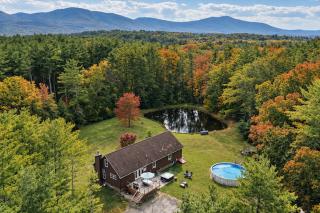 Luxe Catskills Mountain Retreat with Private Pool, Pond, Hot Tub, Fire Pit, Dog Friendly - Cairo - 0