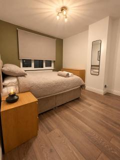 Stylish 3-Bed Home - Modern, Spacious & Cosy - 7