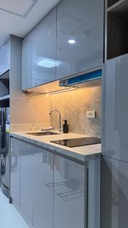 Cozy 1BR JTower, Pool, WiFi, Near Airport - 3