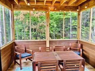 Panoramic Lakefront Chalet with Hot Tub & Firepit - 9