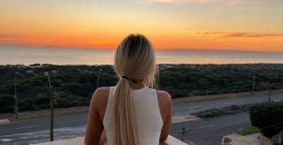 Beach House Scarborough - sweeping ocean view luxury - 6