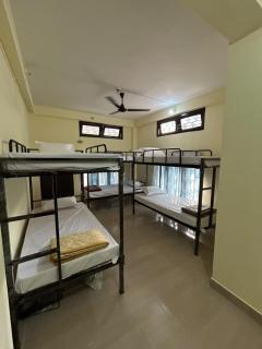 Happy Living hostel - 4