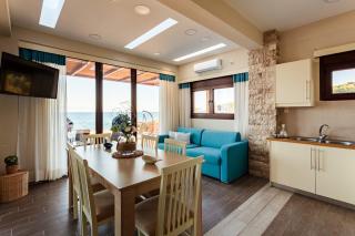 Seaside Summer Bliss - Aurora Luxury Pool Paradise - 7