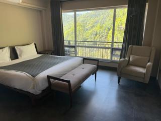 S Chalet Hotel Murree Patriata - 1