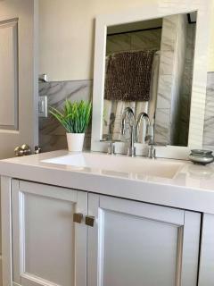 Cozy 3BR 1BA Short drive to Niagara Falls - 1
