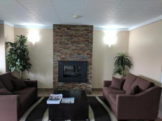 Luxury Inn - Collingwood - 8