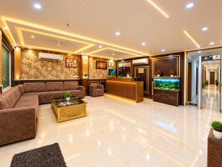 Hotel Decent Premier- Near Delhi Airport with Airport Pickup - 4