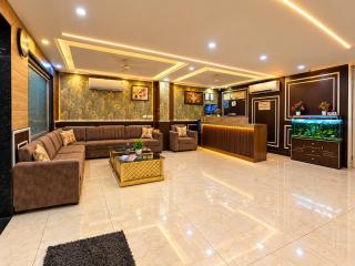 Hotel Decent Suites Stayz - With Airport Drop - 9
