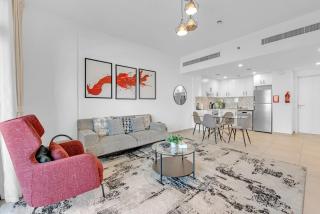 Luxury 1BR Near Burj Al Arab and Jumeirah Beach - 0