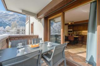 Le Parc du Mont Blanc in Chamonix | Balcony & Mountain Views - Happy Rentals - 2