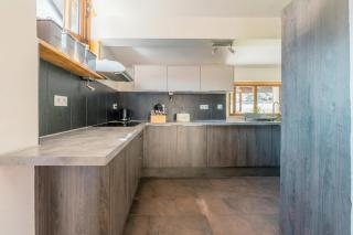 Chalet Whitmoore Argentière - Walk to Grands Montets Sleeps 7 - Happy Rentals - 5