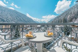Le Cristal NB15 Mont-Blanc View, Pool, Parking & WiFi - Happy Rentals - 0