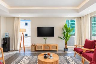 Capital M Ruby Complex Listings - 4
