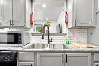 Urban Nest 5BR Home in Midwest City - 4