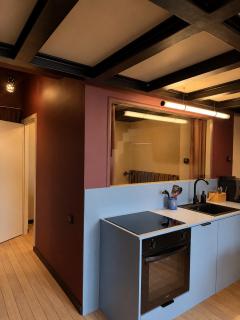 G Loft - Spacious Urban Apartment with Bathtub and Private Entrance - 5