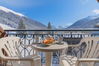 Le Cristal GM20 Mountain View, Pool, Private Sauna & Parking - Happy Rentals - 2