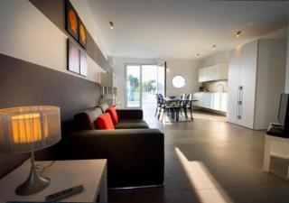 Sand and Sea - Apartments - 0