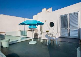 Sand and Sea - Apartments - 2