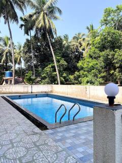 Disco Daze - Artsy 1BHK with Pool in North Goa - 5
