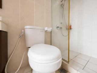 The Serene Menteng 1BR by LuckyStay - 8