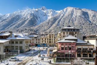 Chez Aline Chic Central Chamonix 1BR w/ Brévent Views - Happy Rentals - 0