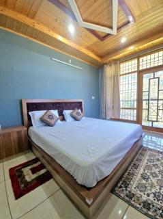Sukamal Kunj The Himalayan Heritage Home stay - 9