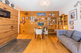 White Pearl B12 Cosy Chamonix Base for 2 - Happy Rentals - 3