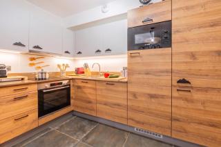 White Pearl B12 Cosy Chamonix Base for 2 - Happy Rentals - 2