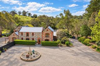 Blumberg Mews - Stunning Adelaide Hills Retreat Near Barossa - sleeps 12 - 9