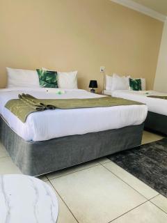 Airport Continental Guest House - 2