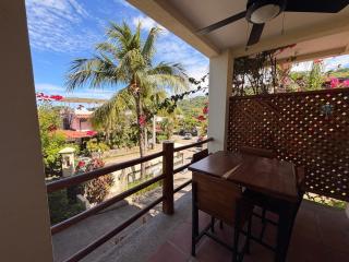 Coastal Breeze Retreat - Coco - 9