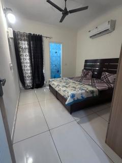 4BHK Luxury Vintage Villa friendly couple family P - 3