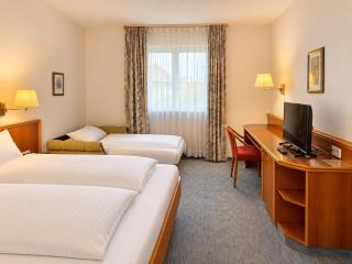 Hotel Maselheimer Hof - 5