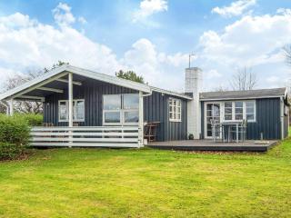 6 person holiday home in Glesborg - 0