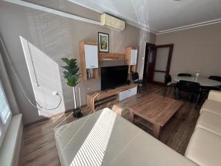 Free Parking, Near to Central Street , 2 BR - 0
